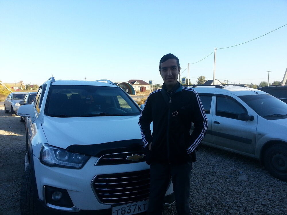  19273596  Umidbek, 36 ,    