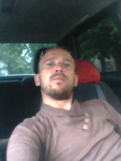  7523056  Sergei, 39 ,    