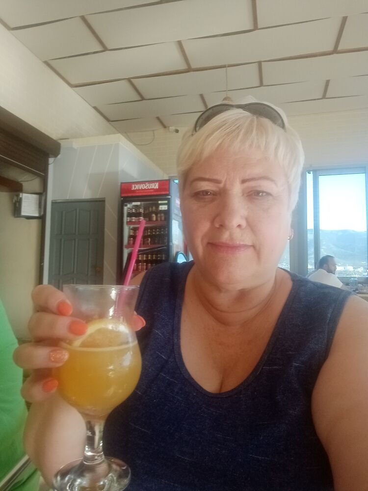  ,   Marina, 62 ,   c 