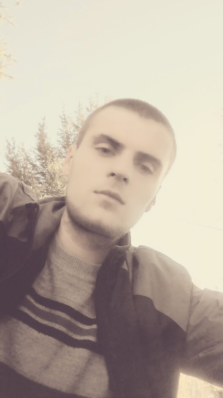  34595106  Vasyl, 24 ,    