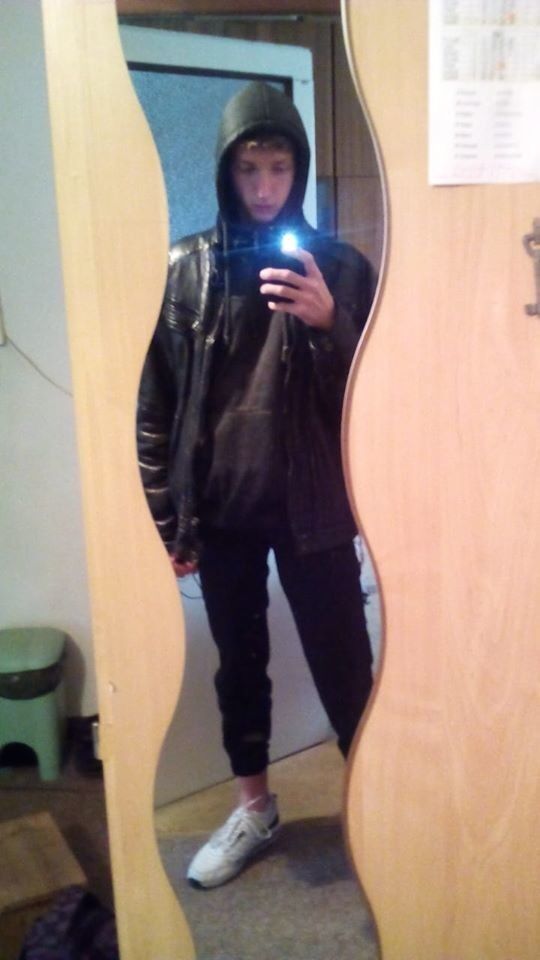  19144896  Daniil, 23 ,     