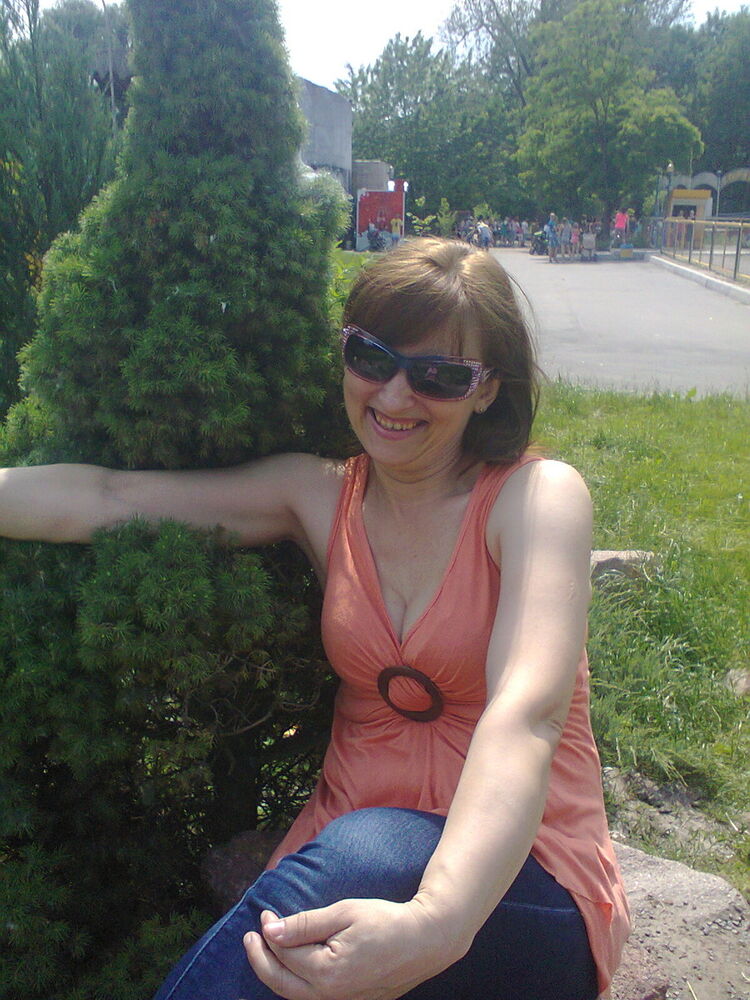  ,   Svetlana, 60 ,  
