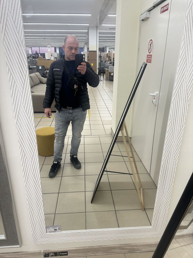  50288596  Patrik, 45 ,    Cermany
