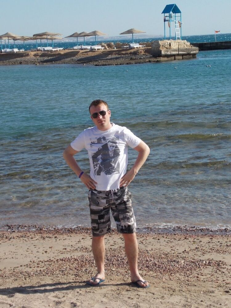 ,   Broski, 39 ,   ,   , c 