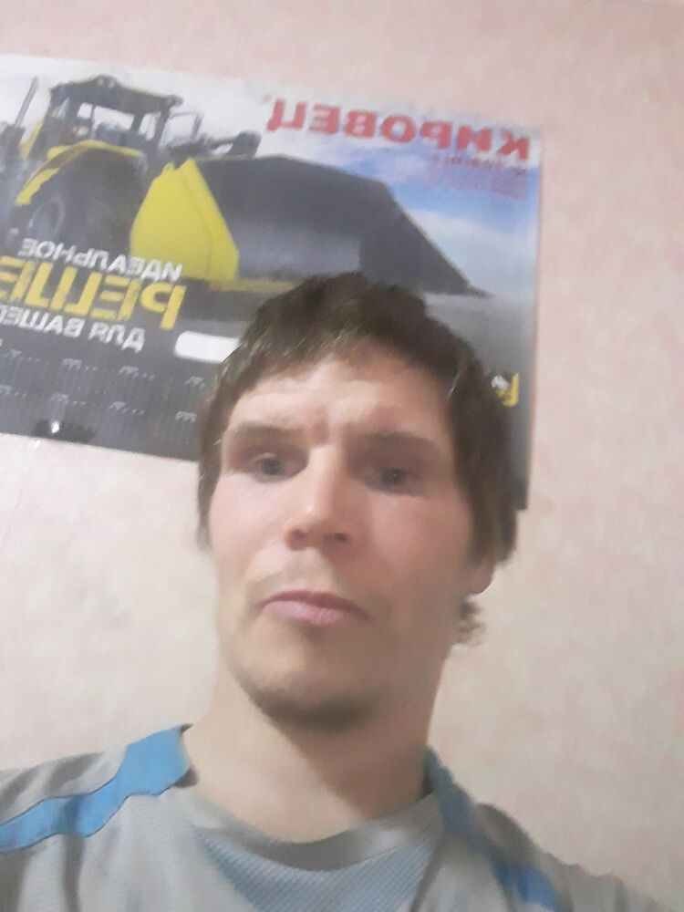  ,   Mihail, 37 ,   ,   