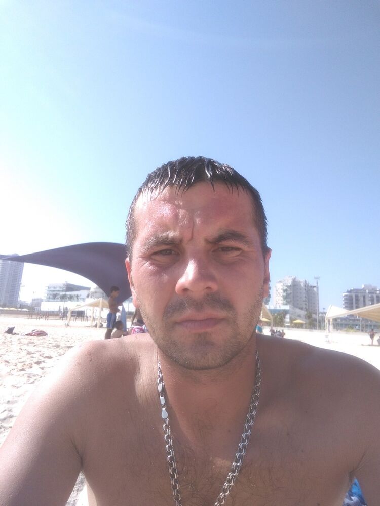  ,   Ivan, 34 ,  