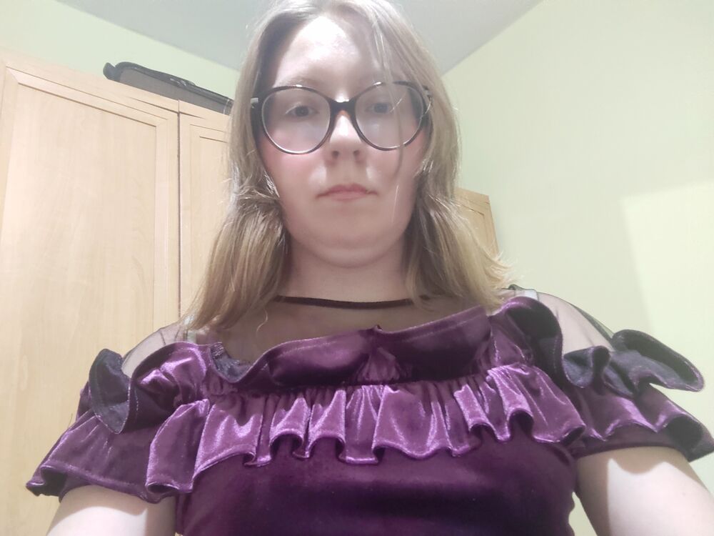  41318486  Inga, 38 ,    