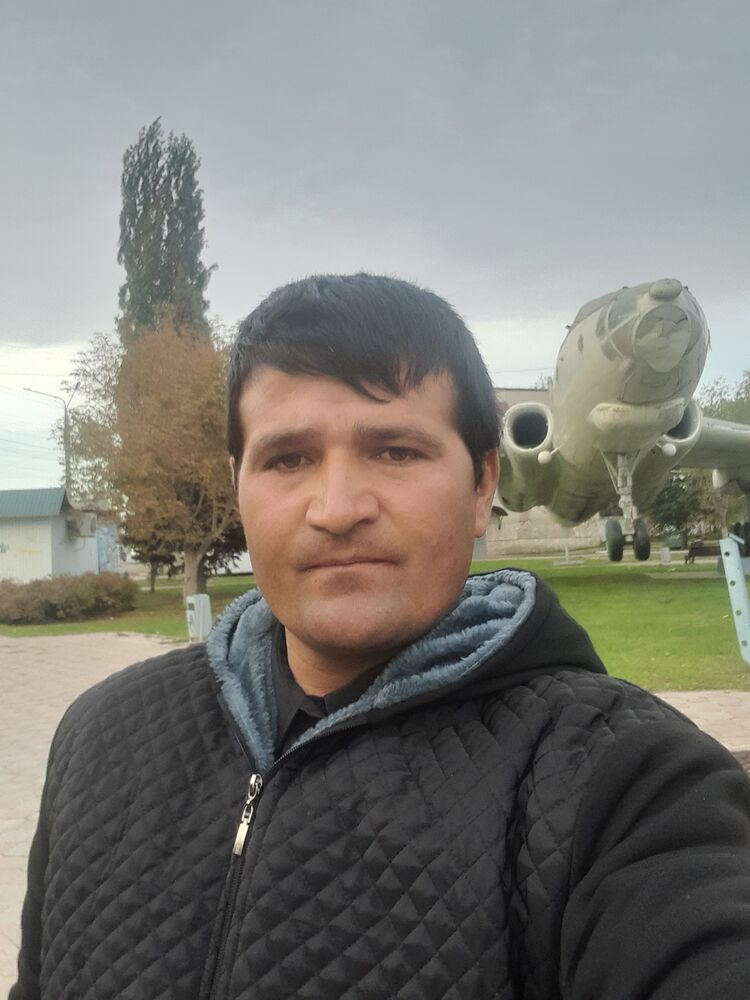  ,   Jonbek, 38 ,   ,   