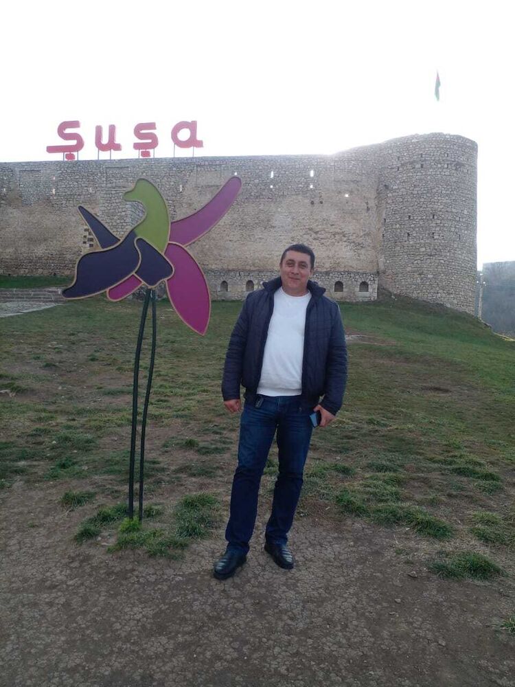  43361066  Rihat, 46 ,    