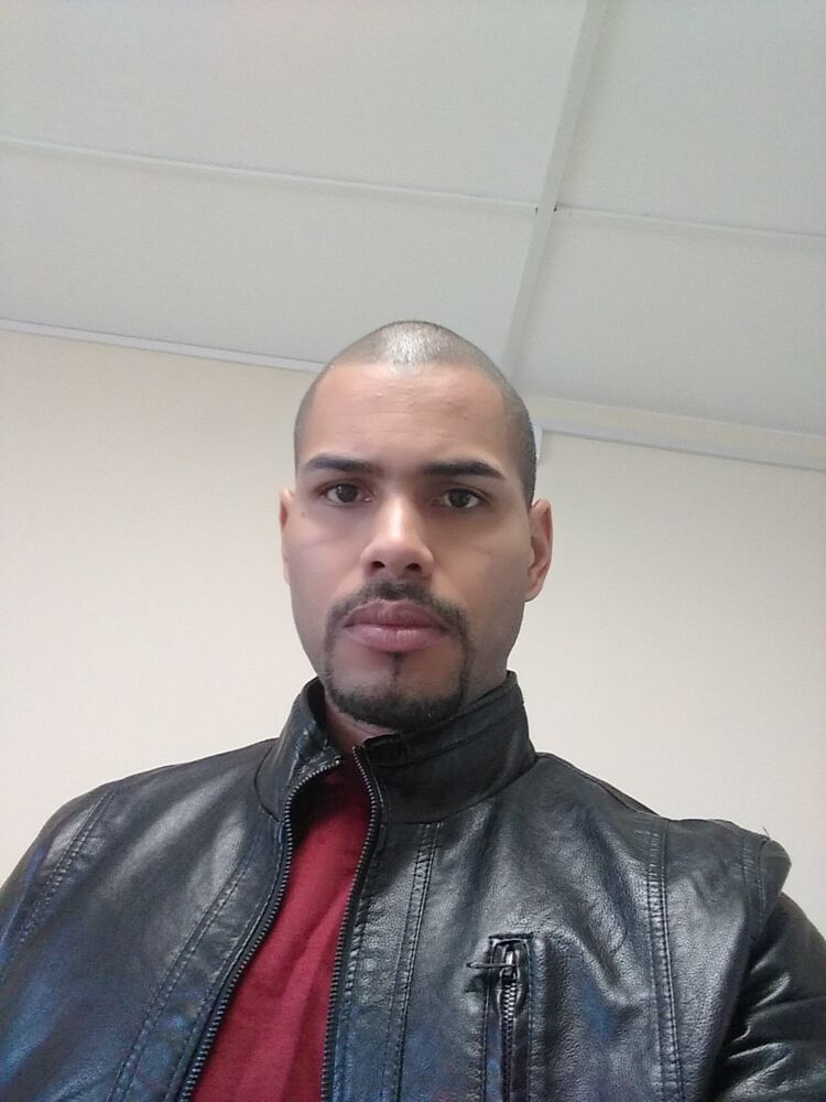  ,   Leandro, 34 ,   c 