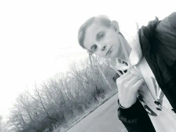  30467616  , 22 ,    