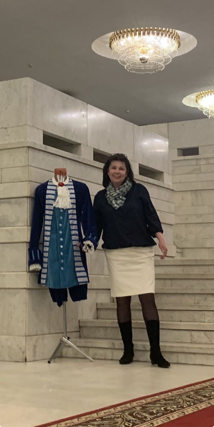  54089896  Irina, 60 ,    Belsize Park