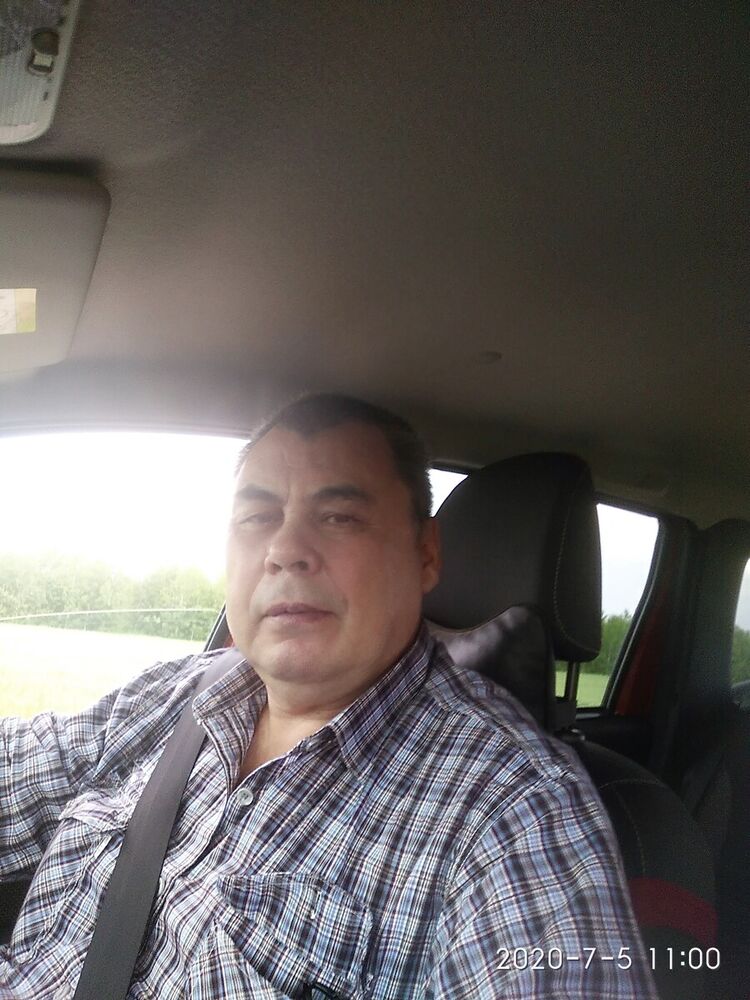  20600946  Gazinur, 65 ,    