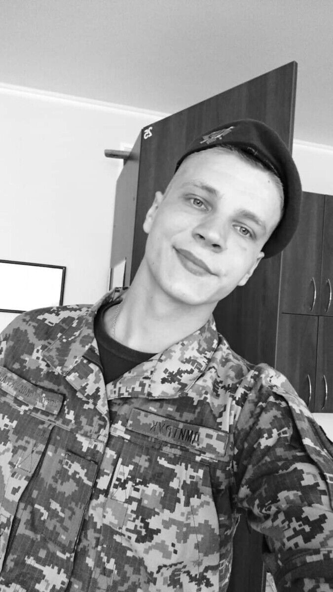  20687126  Vadim, 31 ,    