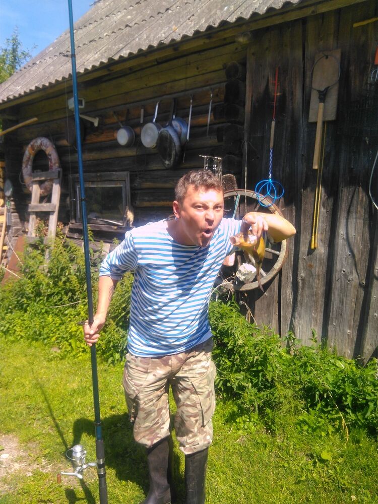  14106066  Vlad, 46 ,    