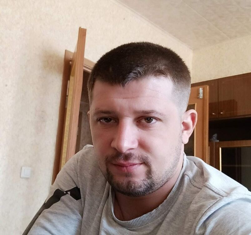  ,   Alexander, 32 ,   ,   