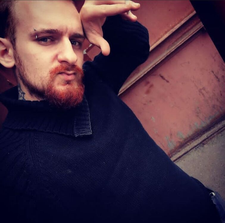  32636076  , 27 ,    