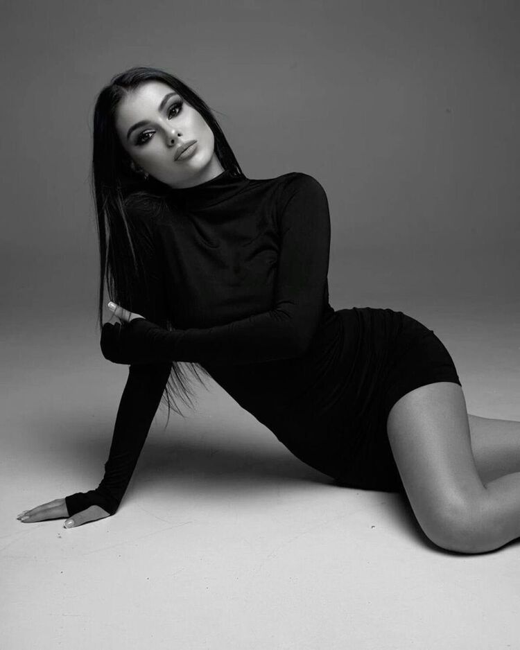  53248116  Oliwia, 21 ,    Albertson