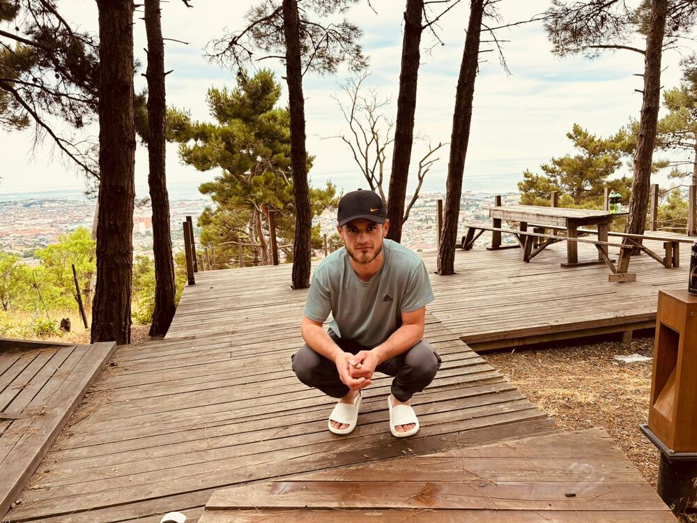  44615516  , 29 ,    -