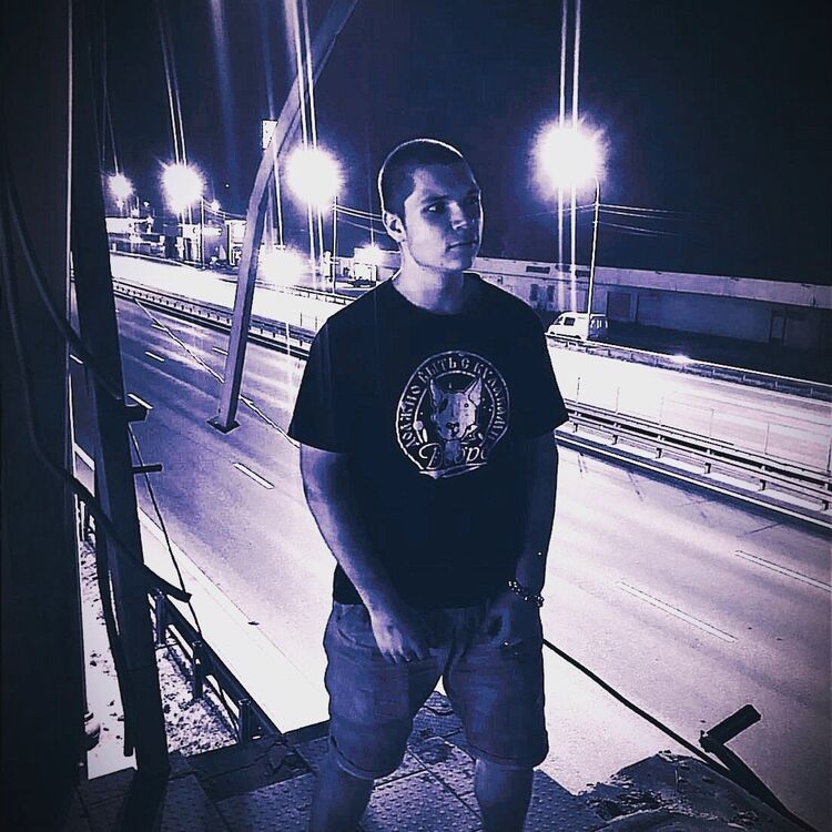  33688116  , 21 ,    