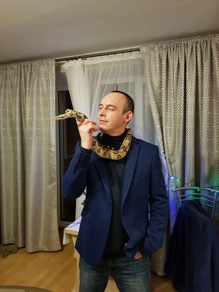  ,   Dmitrij, 43 ,   ,   , c 