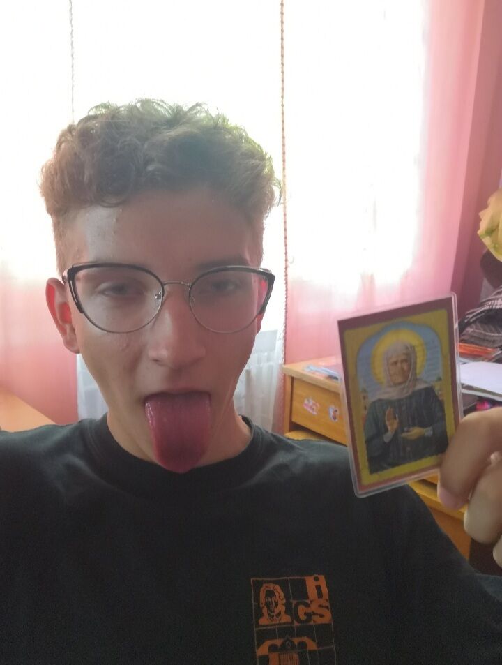  ,   Nikita, 25 ,  