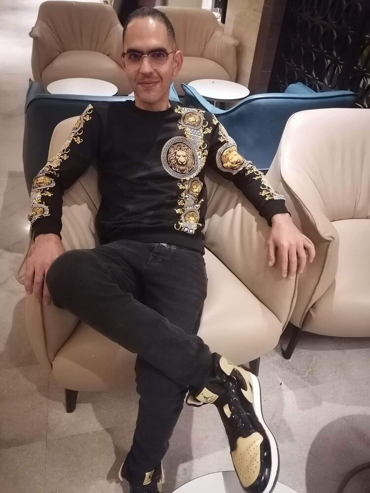  ,   Ahmed, 42 ,   ,   