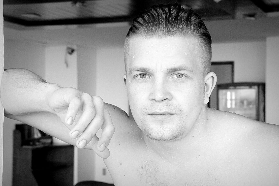  52705126  Alexey, 37 ,    