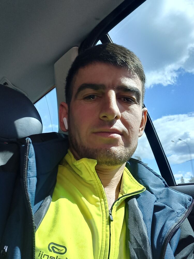  27034686  Almaz, 37 ,    