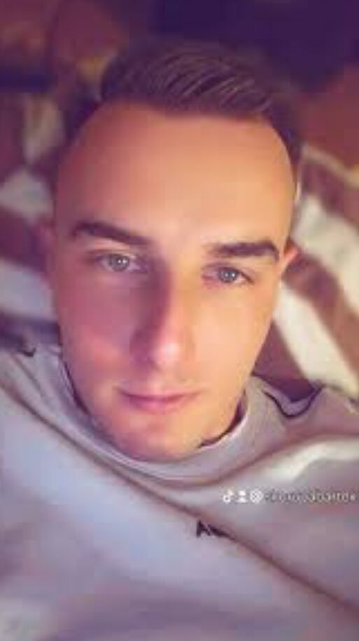  ,   , 28 ,   ,   