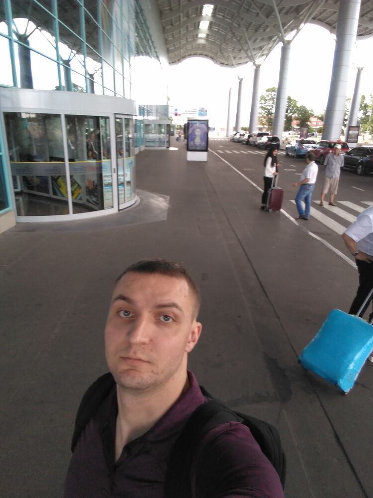  13086356  Alex, 36 ,    