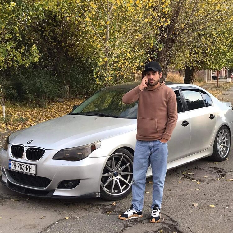  30083086  , 28 ,    