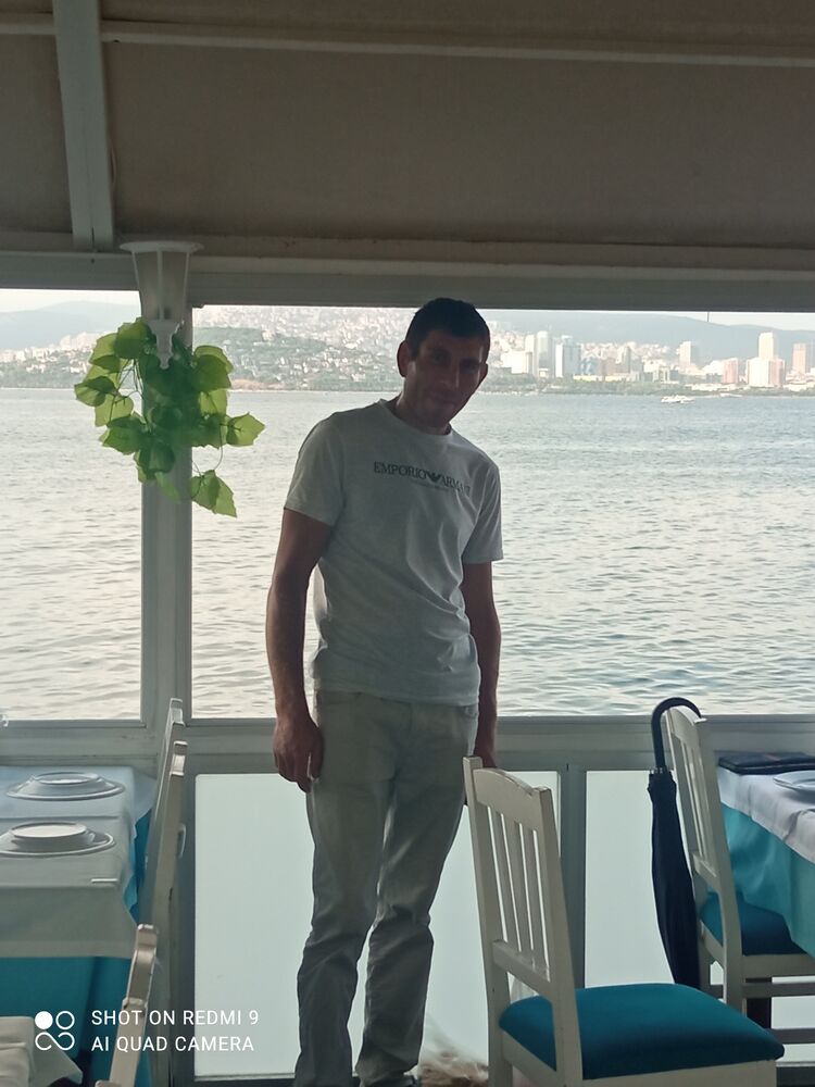  ,   Artur, 34 ,   ,   