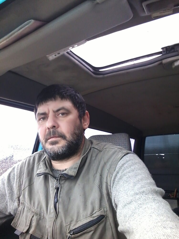  -,   Rus, 49 ,  