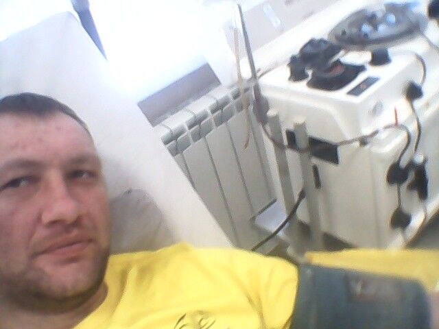  6985776  Slavik, 37 ,    