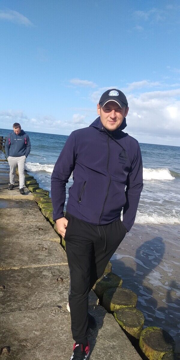  ,   Andrei, 38 ,   ,   , c , 