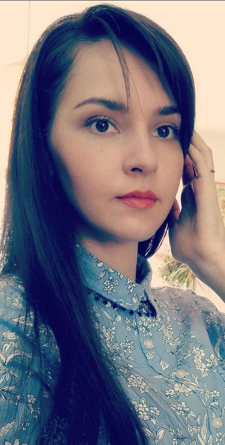  53746856  Mihaela, 33 ,    