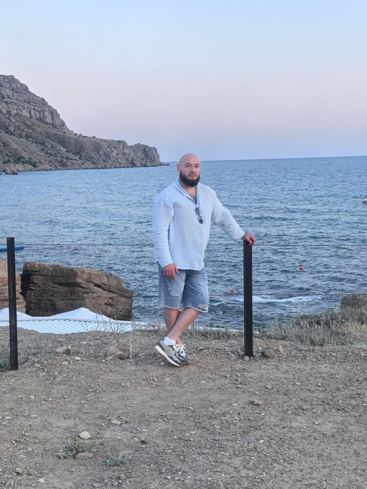  54332226  Baha, 41 ,    