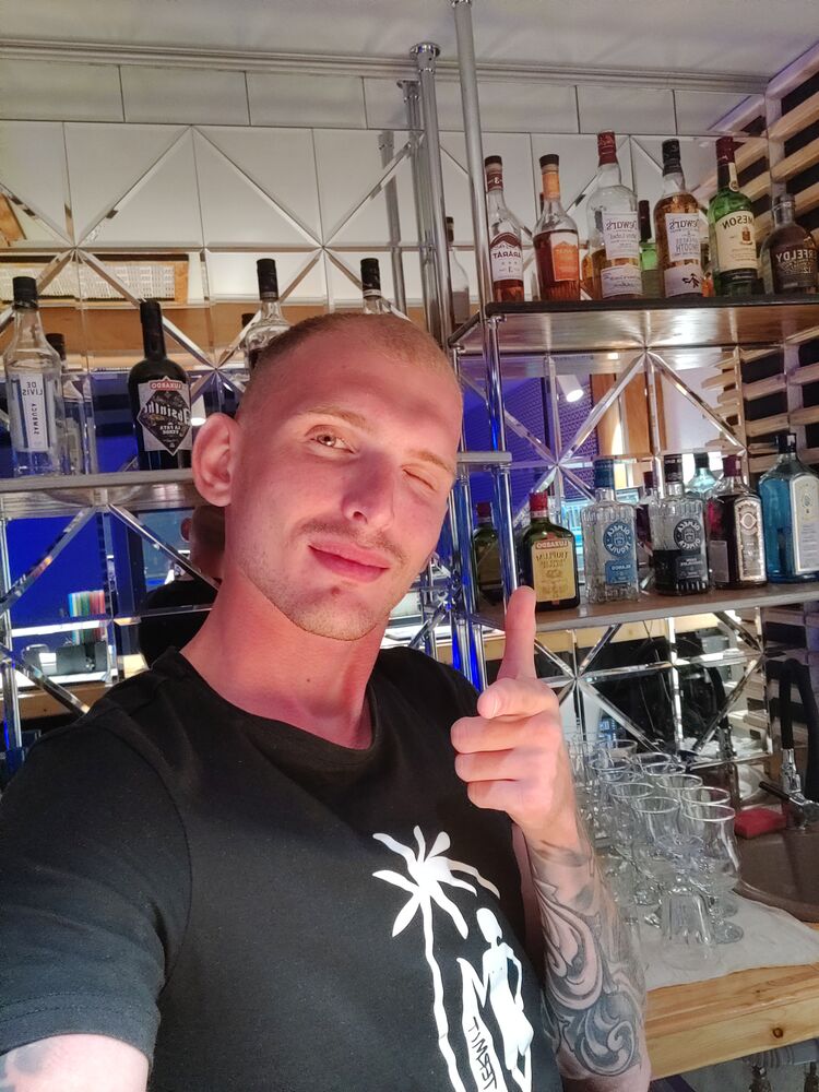  30758376  Vladimir, 30 ,    