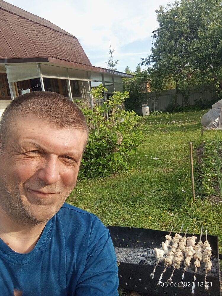  51884606  Alexey, 48 ,    
