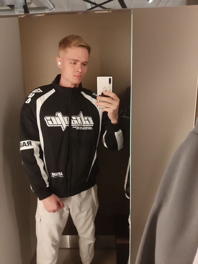 ���� 49388876 ����� ������, 22 ����, ���� ���������� � ������