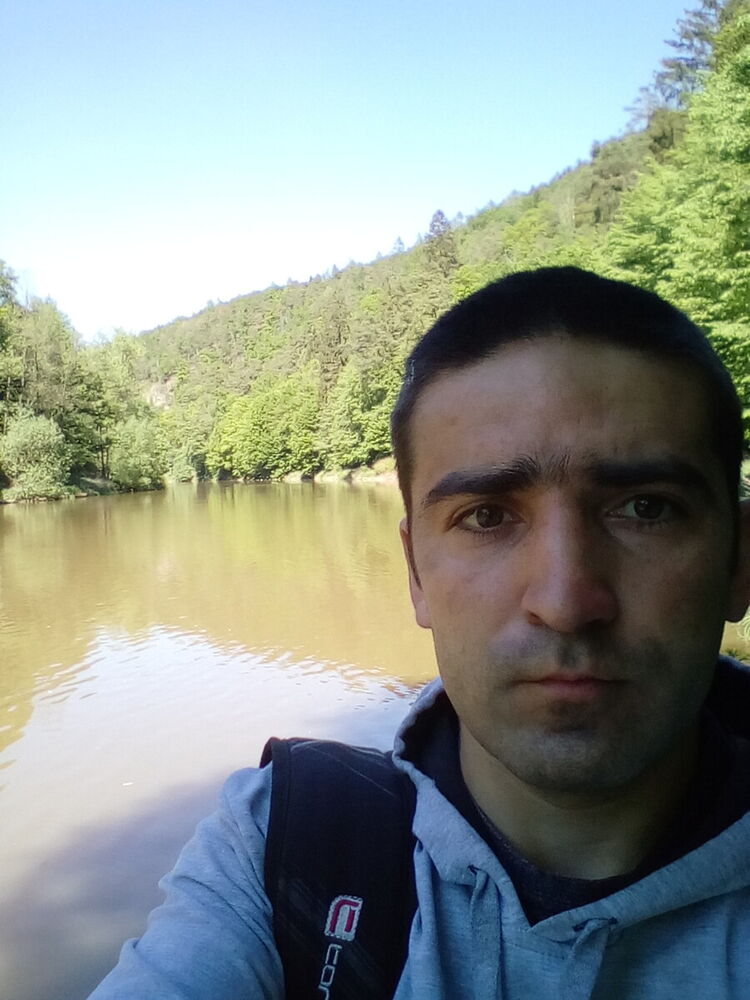  22328996  Kari xa, 33 ,    