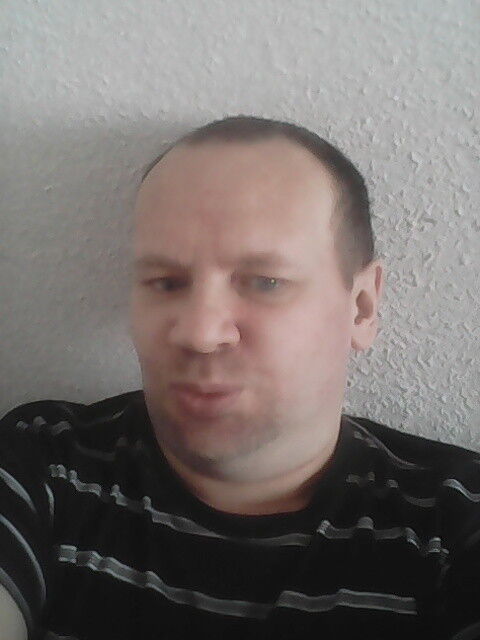  11790576  Sergii, 51 ,    