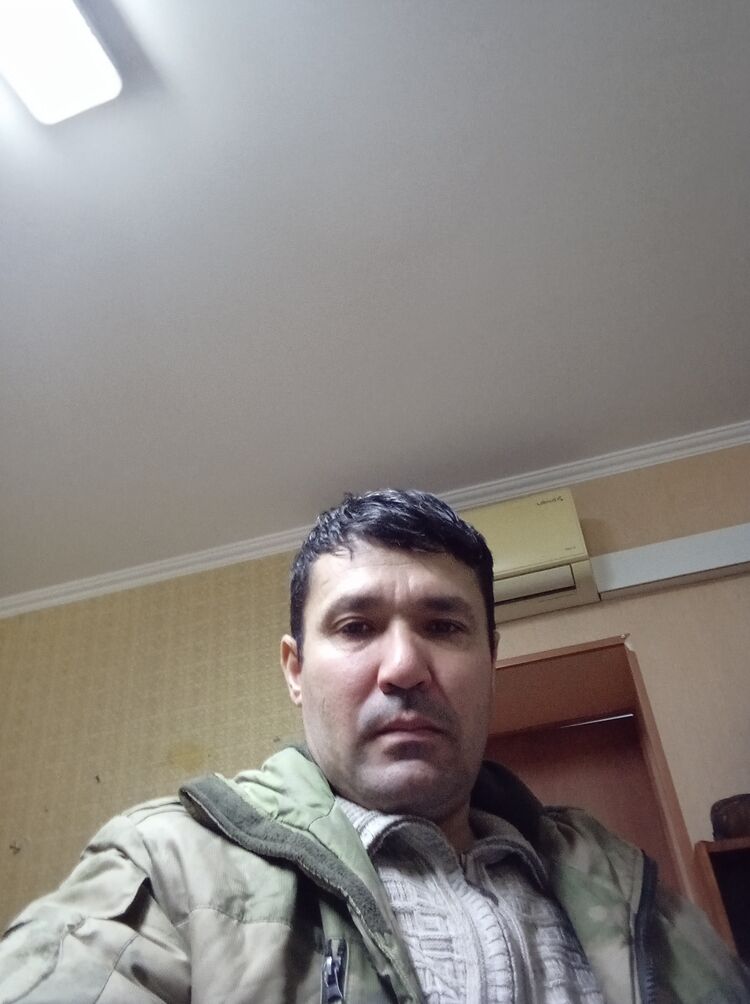  46978936  , 40 ,    