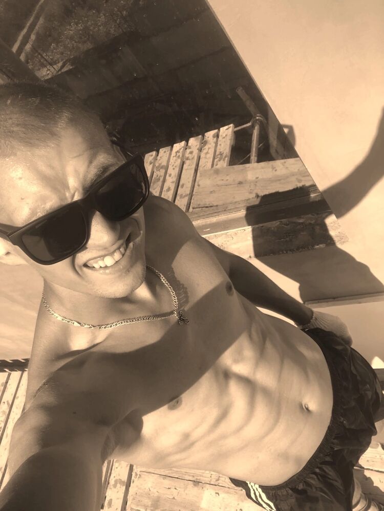 42803126  Nikolay, 26 ,    