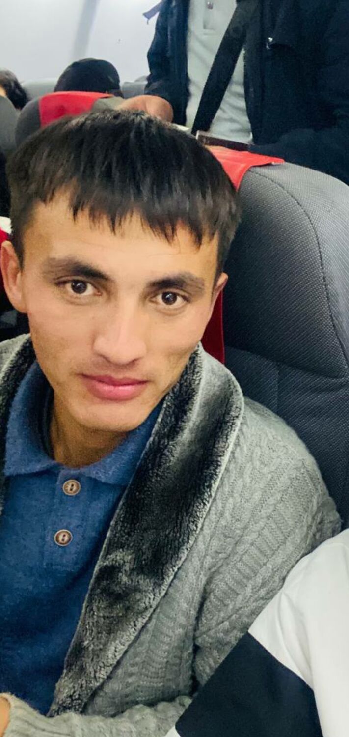  30839356  ARJE, 33 ,    