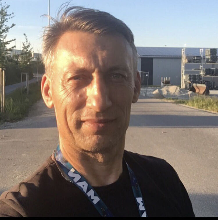  53001486  , 58 ,    -