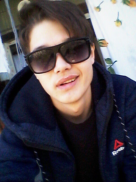  ,   Miron, 25 ,   