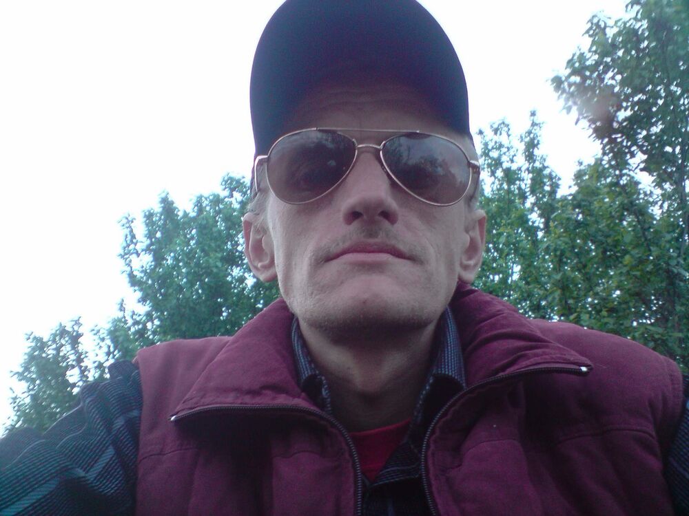  10235276  Vladimir, 44 ,     