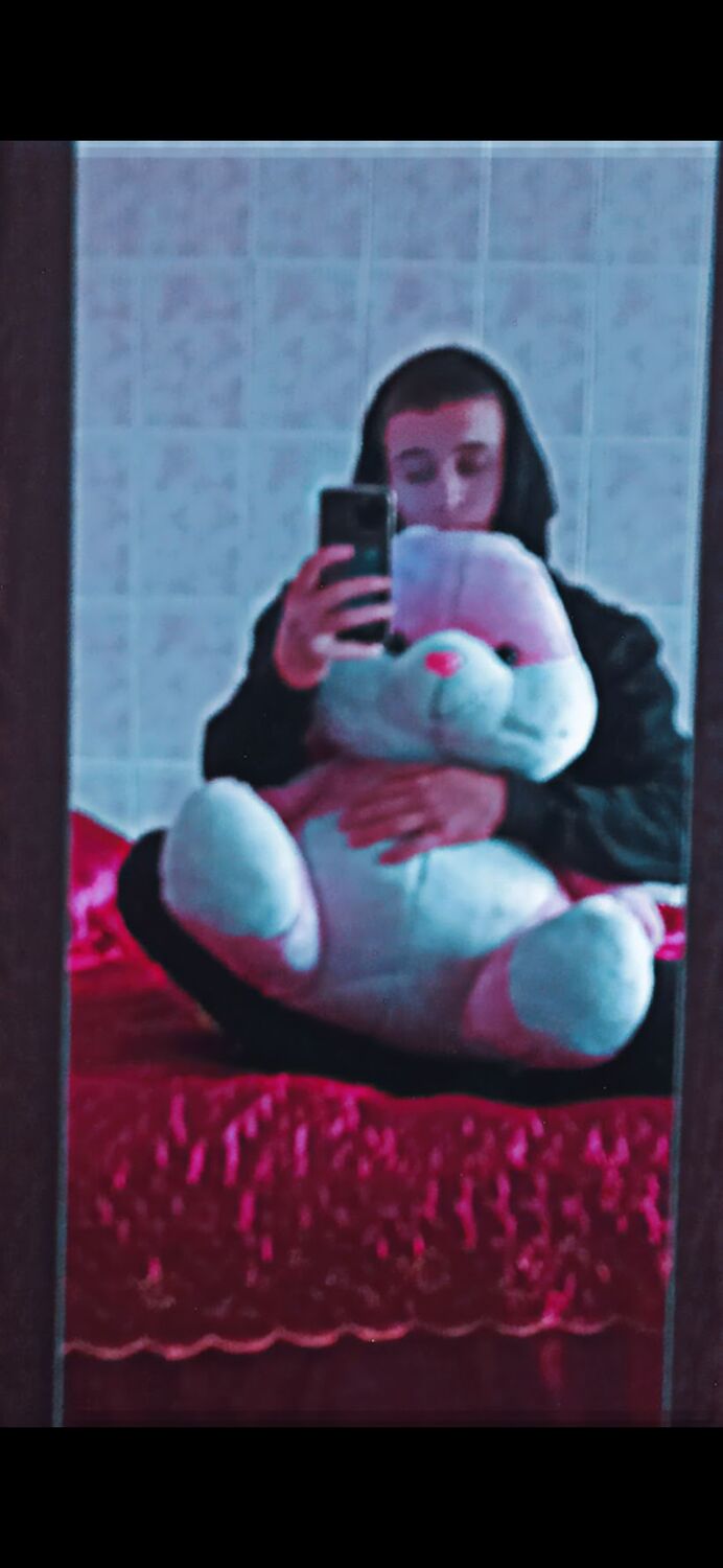  ,   Nikita, 19 ,   ,   